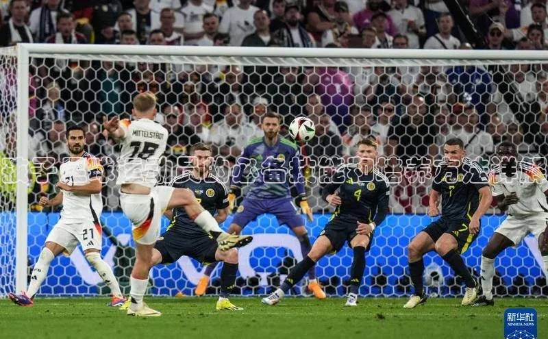 非凡体育官网入口顺丰孩子足球运动员的必备技能和培养方法详解